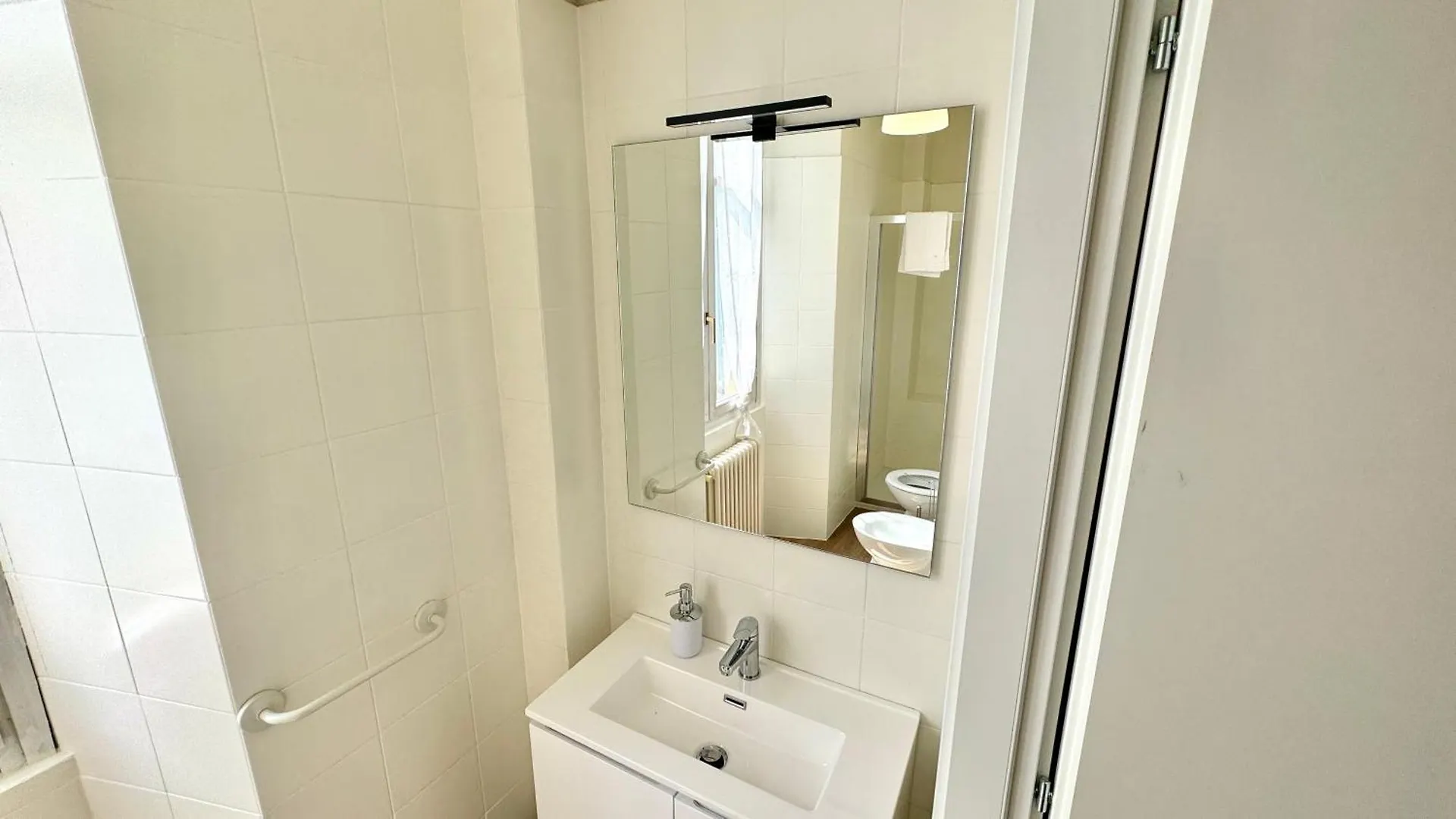 Axelparkcomo Apartment Como
